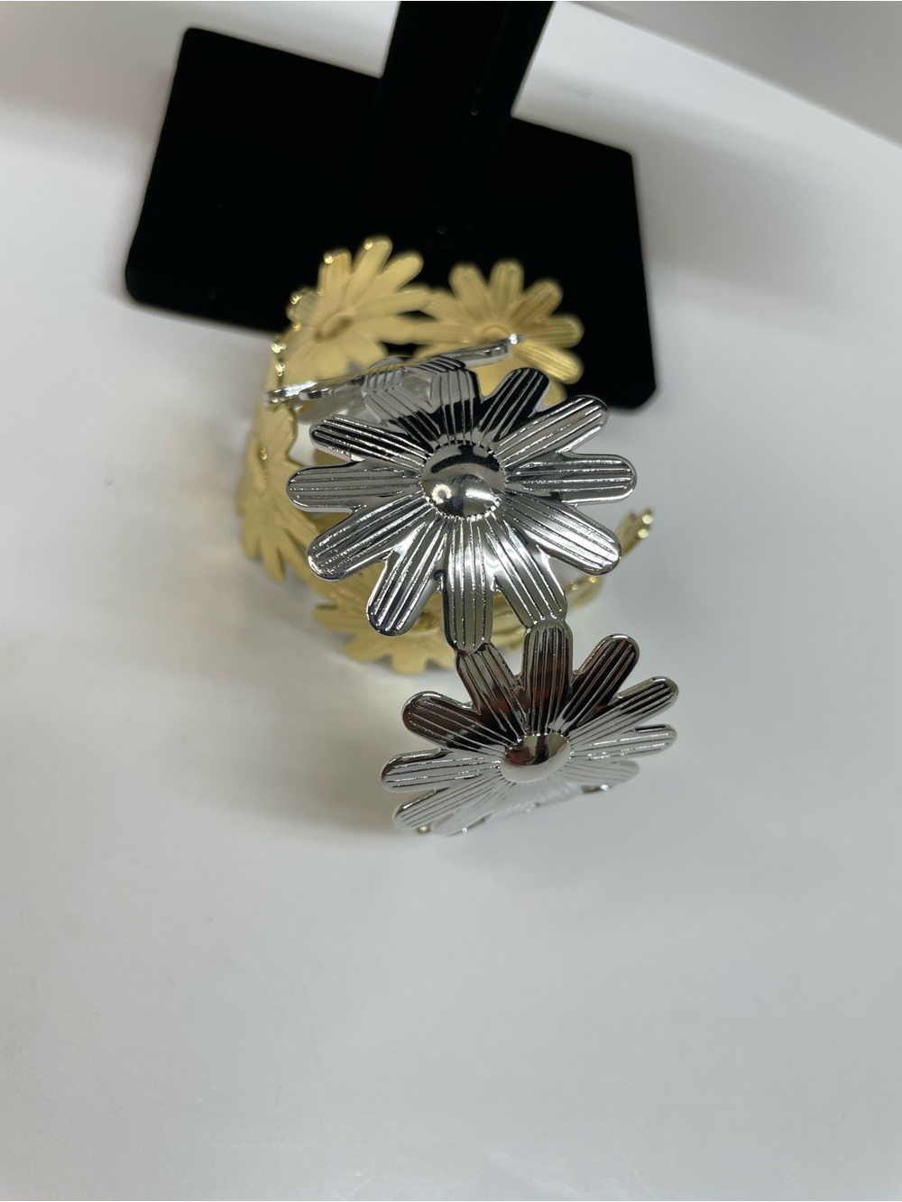Fashion Silver Daisy Bangle Bracelet